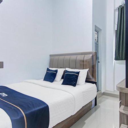Oyo 90704 Nabila Residence Syariah Παντάνγκ Εξωτερικό φωτογραφία