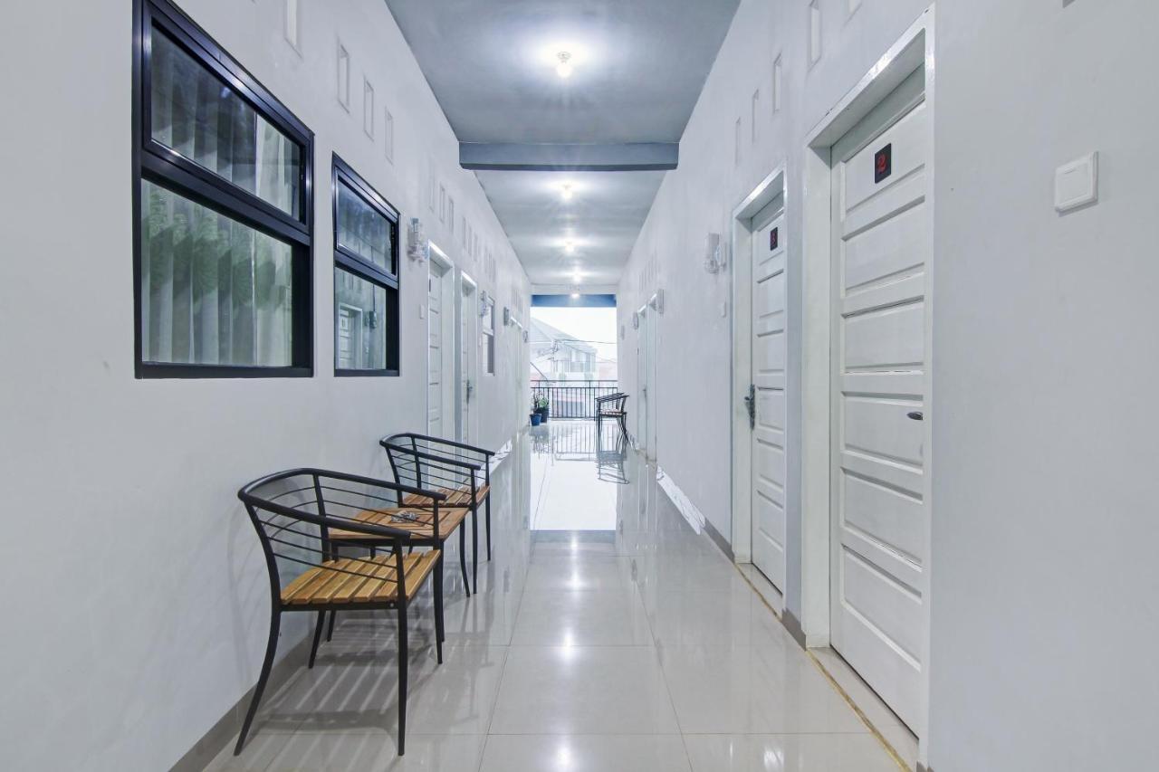 Oyo 90704 Nabila Residence Syariah Παντάνγκ Εξωτερικό φωτογραφία
