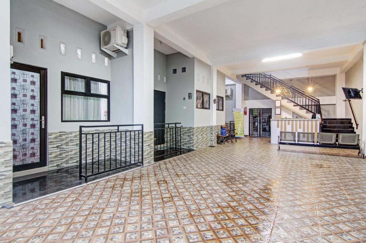 Oyo 90704 Nabila Residence Syariah Παντάνγκ Εξωτερικό φωτογραφία