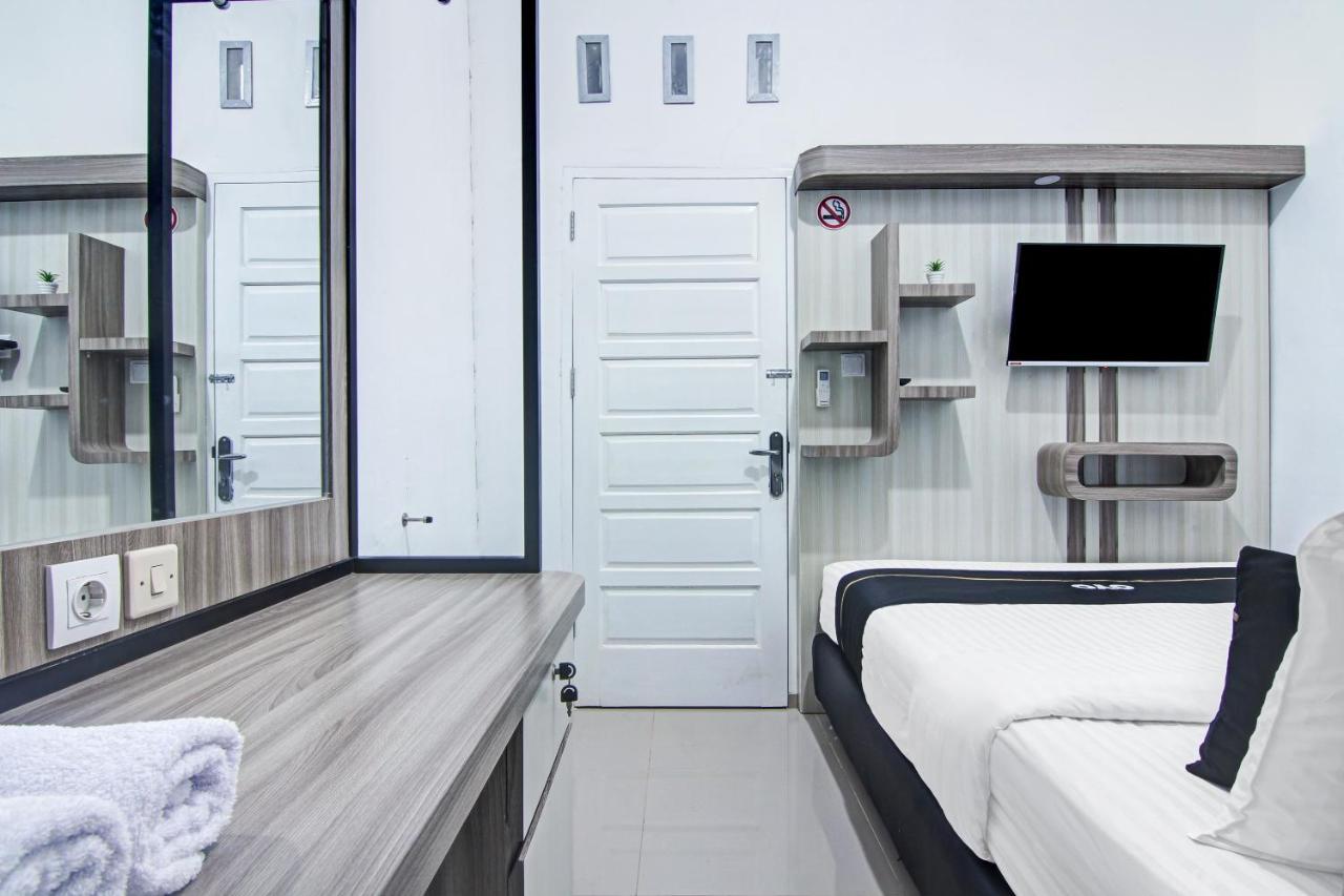 Oyo 90704 Nabila Residence Syariah Παντάνγκ Εξωτερικό φωτογραφία